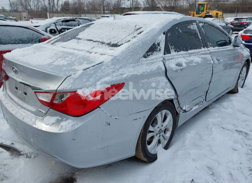 Photo 4 of 2011 Hyundai Sonata LIMITED (VIN 5NPEC4AC2BH287537)