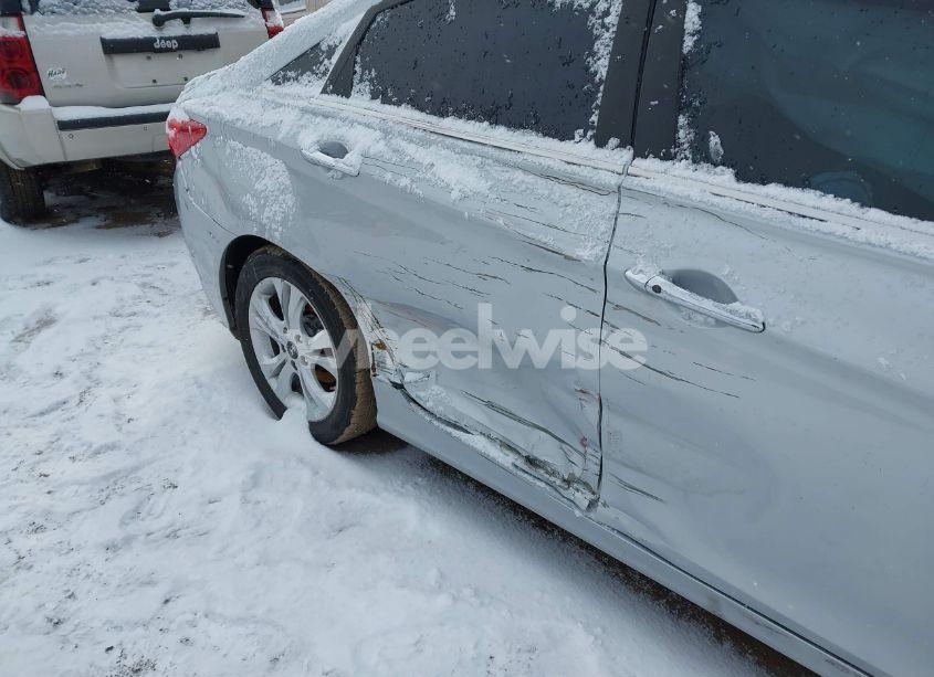 Photo 6 of 2011 Hyundai Sonata LIMITED (VIN 5NPEC4AC2BH287537)