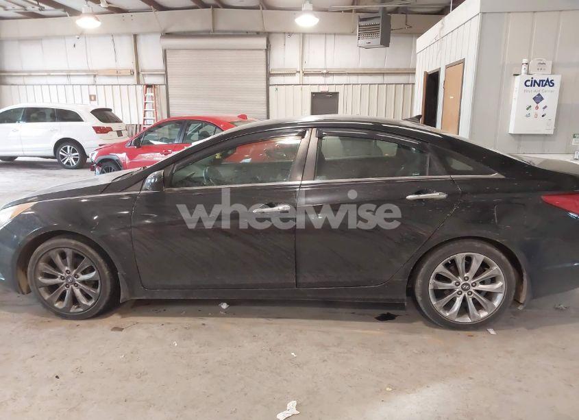 Photo 14 of 2011 Hyundai Sonata SE (VIN 5NPEC4AC2BH304983)