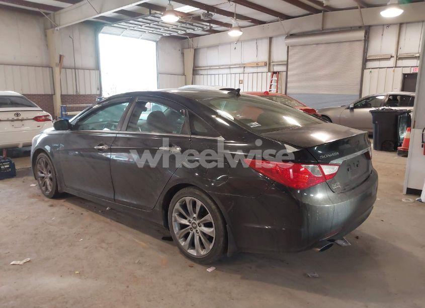 Photo 3 of 2011 Hyundai Sonata SE (VIN 5NPEC4AC2BH304983)