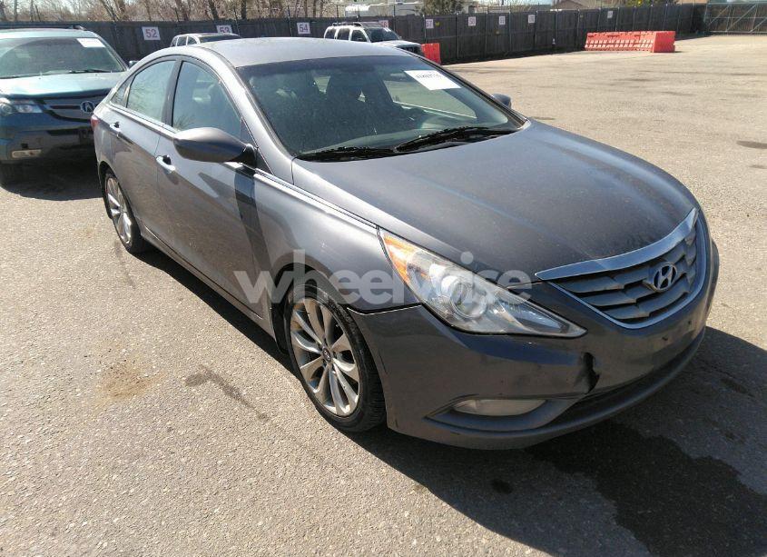 2012 Hyundai Sonata SE (VIN 5NPEC4AC2CH336608) main photo