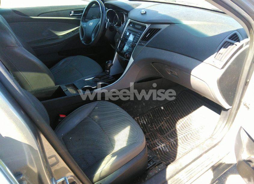 Photo 5 of 2012 Hyundai Sonata SE (VIN 5NPEC4AC2CH336608)