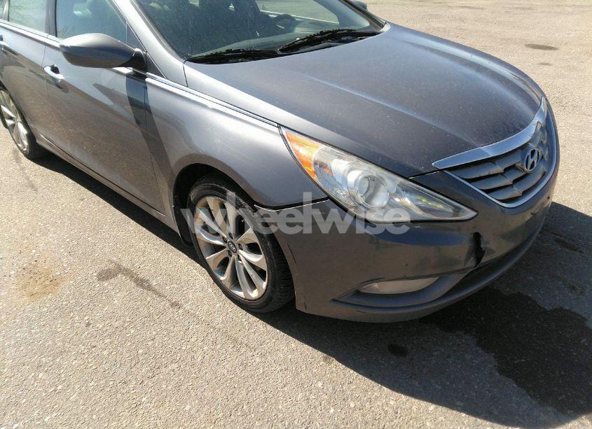 Photo 6 of 2012 Hyundai Sonata SE (VIN 5NPEC4AC2CH336608)