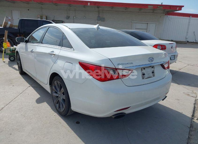 Photo 3 of 2012 Hyundai Sonata SE (VIN 5NPEC4AC2CH368281)