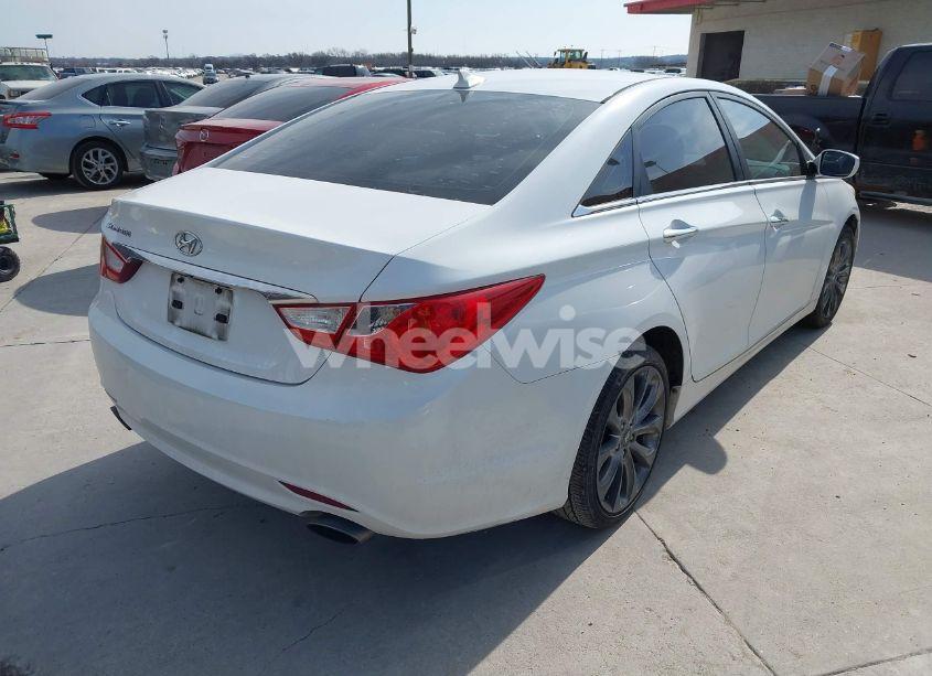 Photo 4 of 2012 Hyundai Sonata SE (VIN 5NPEC4AC2CH368281)