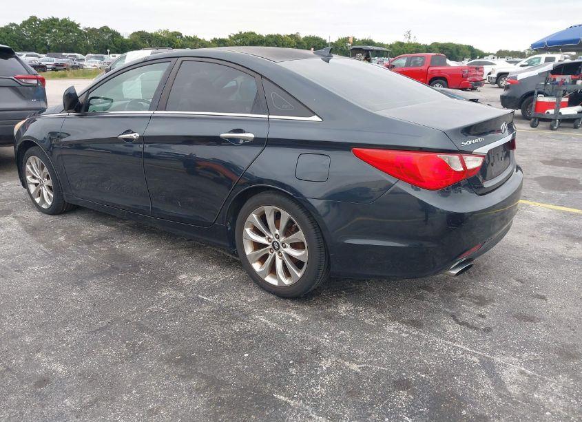 Photo 3 of 2012 Hyundai Sonata SE (VIN 5NPEC4AC2CH389681)