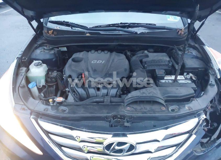 Photo 10 of 2012 Hyundai Sonata SE (VIN 5NPEC4AC2CH419519)