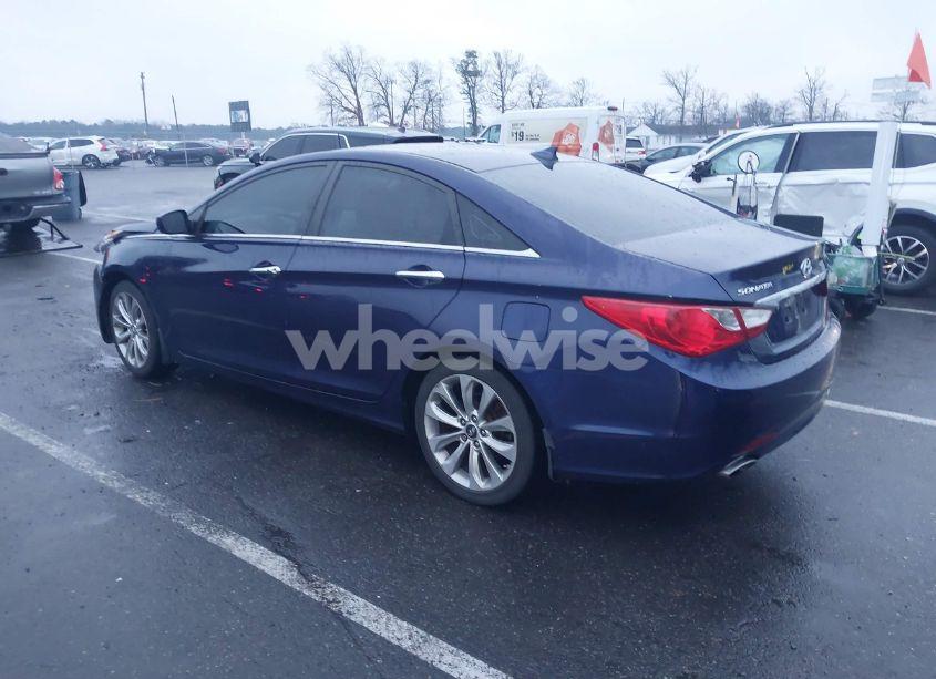 Photo 3 of 2012 Hyundai Sonata SE (VIN 5NPEC4AC2CH419519)