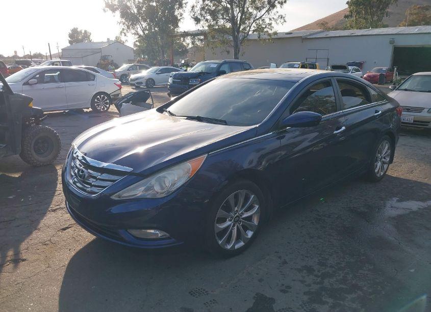 Photo 2 of 2012 Hyundai Sonata SE (VIN 5NPEC4AC2CH501153)