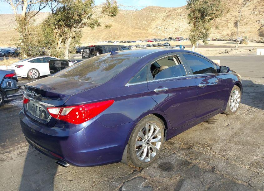 Photo 4 of 2012 Hyundai Sonata SE (VIN 5NPEC4AC2CH501153)