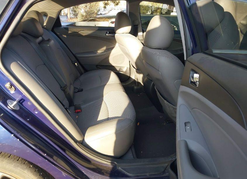 Photo 8 of 2012 Hyundai Sonata SE (VIN 5NPEC4AC2CH501153)