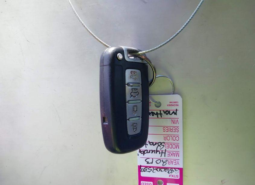 Photo 11 of 2013 Hyundai Sonata SE (VIN 5NPEC4AC2DH518536)