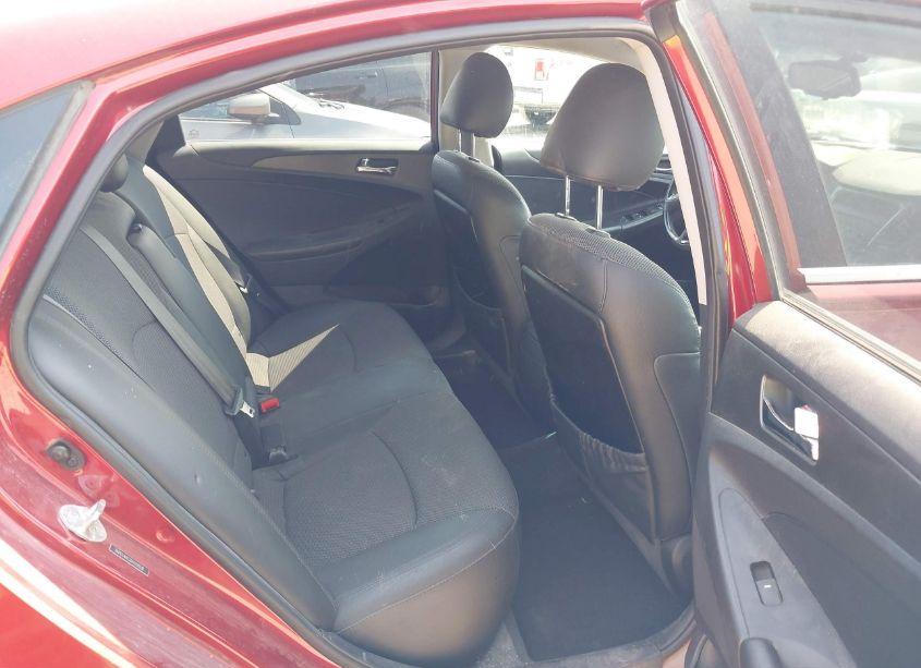 Photo 8 of 2013 Hyundai Sonata SE (VIN 5NPEC4AC2DH518536)