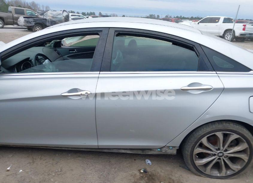 Photo 14 of 2013 Hyundai Sonata SE (VIN 5NPEC4AC2DH519332)