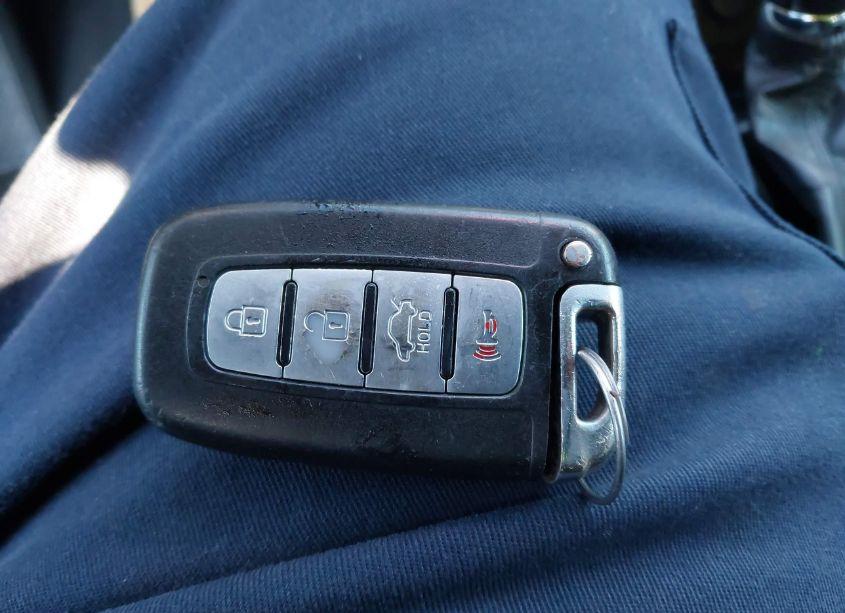 Photo 11 of 2013 Hyundai Sonata LIMITED (VIN 5NPEC4AC2DH561161)