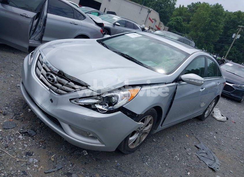 Photo 2 of 2013 Hyundai Sonata LIMITED (VIN 5NPEC4AC2DH571897)