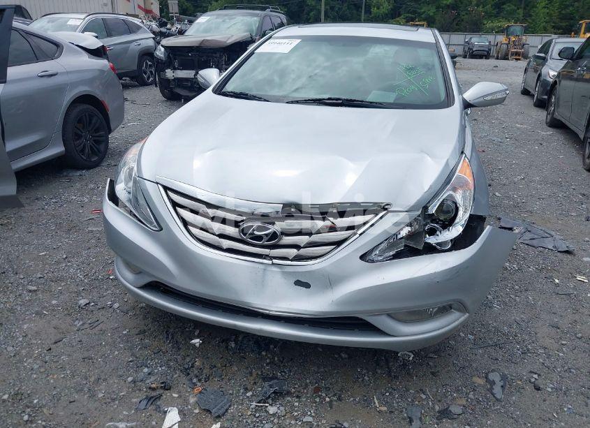 Photo 6 of 2013 Hyundai Sonata LIMITED (VIN 5NPEC4AC2DH571897)