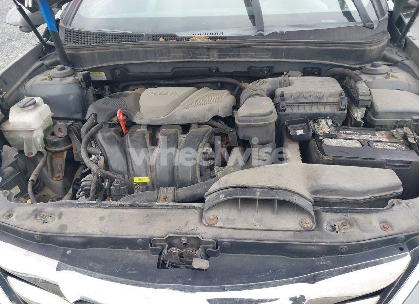 Photo 10 of 2013 Hyundai Sonata SE (VIN 5NPEC4AC2DH582043)