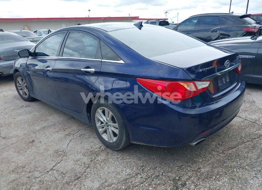 Photo 3 of 2013 Hyundai Sonata SE (VIN 5NPEC4AC2DH622783)
