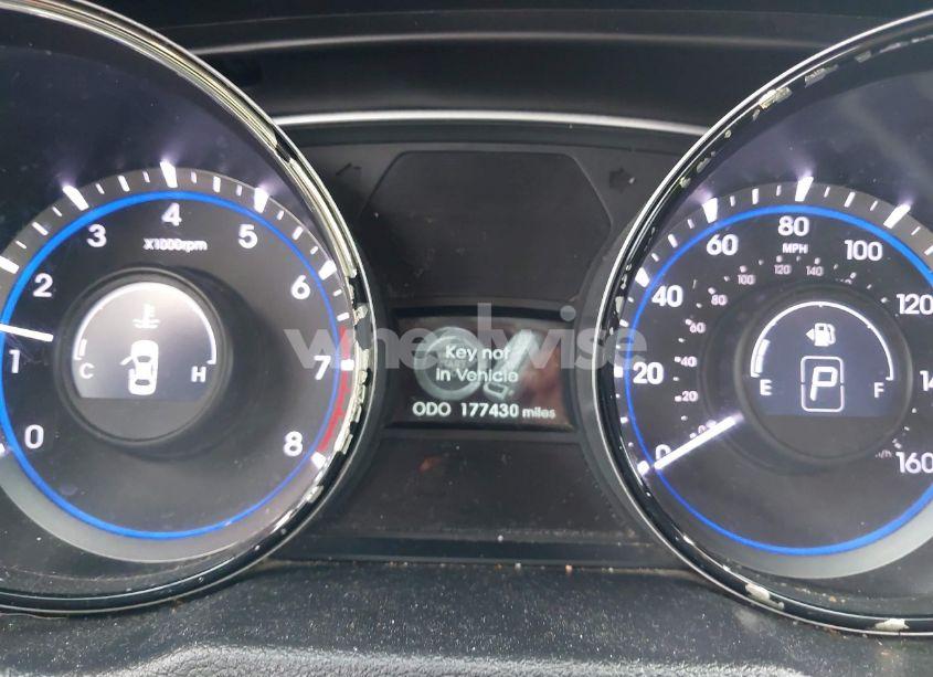 Photo 7 of 2013 Hyundai Sonata SE (VIN 5NPEC4AC2DH622783)