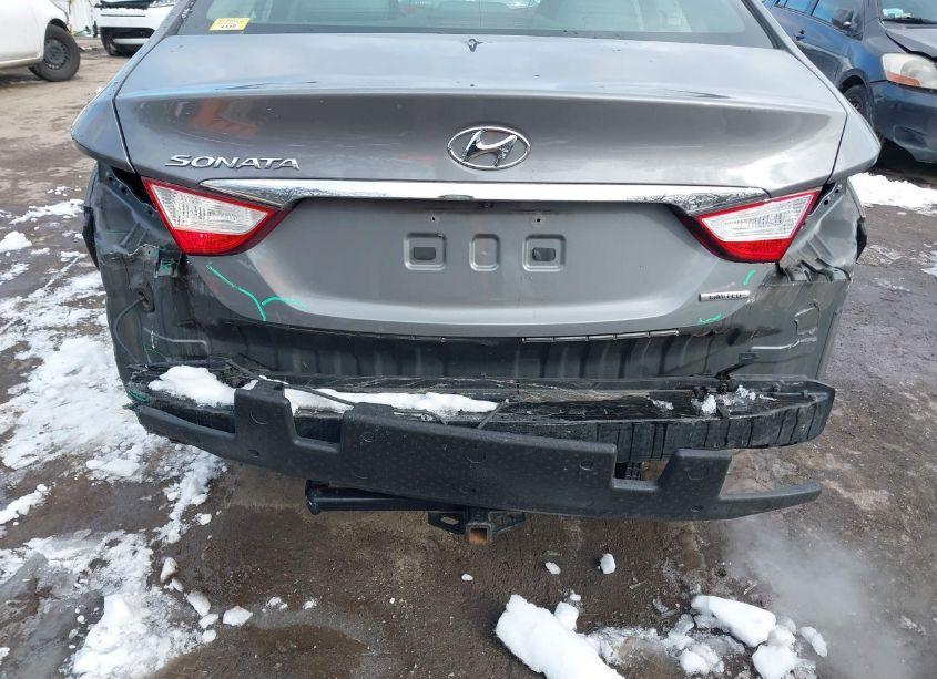 Photo 6 of 2013 Hyundai Sonata LIMITED (VIN 5NPEC4AC2DH628874)