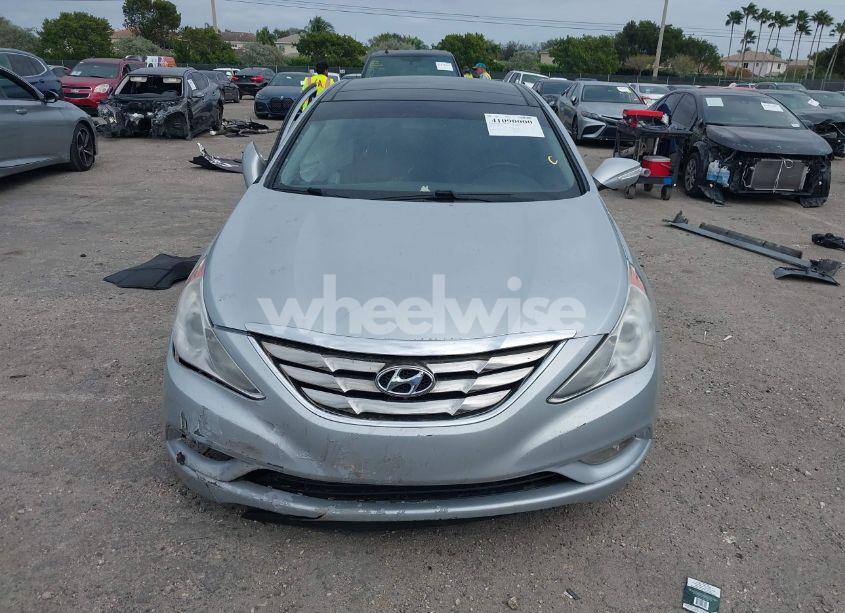 Photo 13 of 2013 Hyundai Sonata LIMITED (VIN 5NPEC4AC2DH634853)