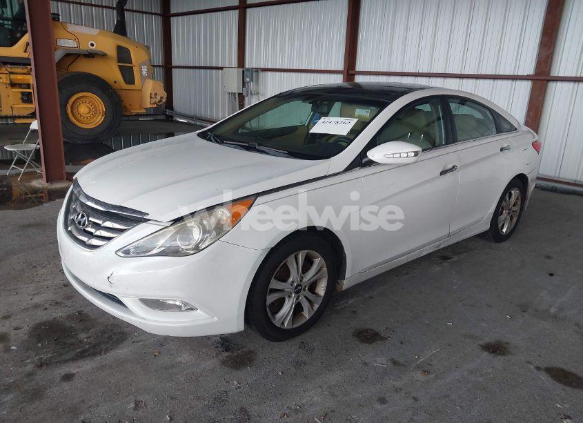 Photo 2 of 2013 Hyundai Sonata LIMITED (VIN 5NPEC4AC2DH650597)