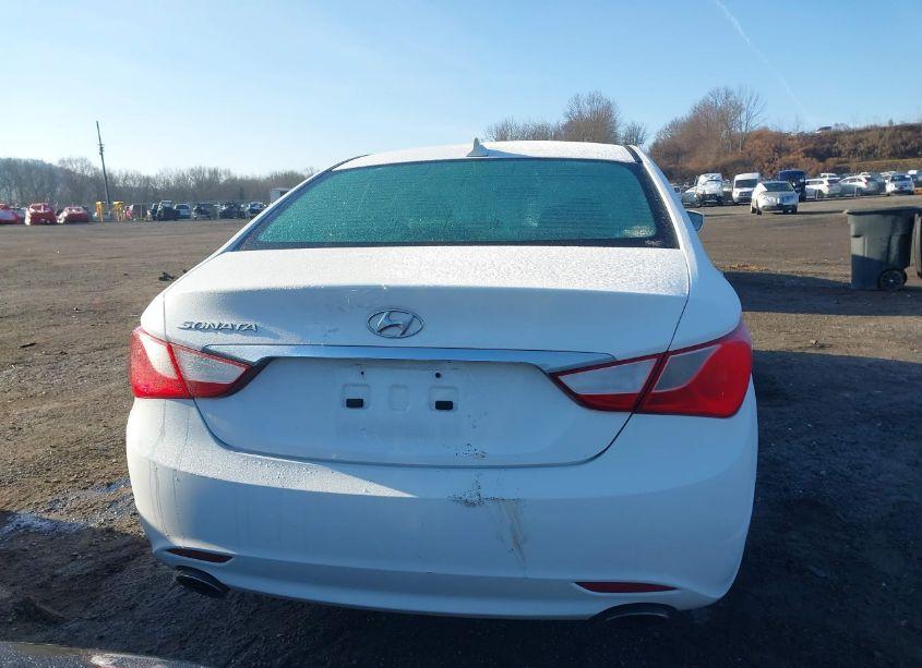 Photo 16 of 2013 Hyundai Sonata SE (VIN 5NPEC4AC2DH686144)