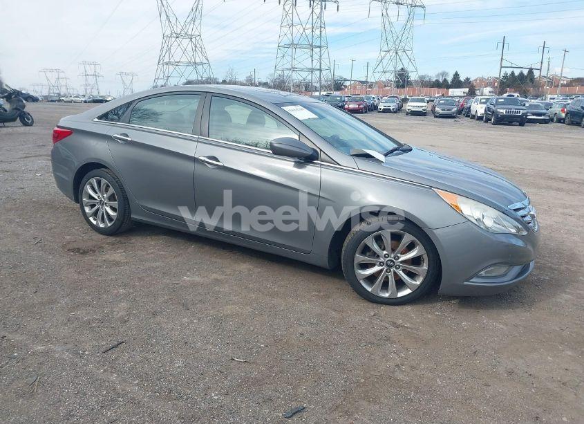 2013 Hyundai Sonata SE (VIN 5NPEC4AC2DH740378) main photo