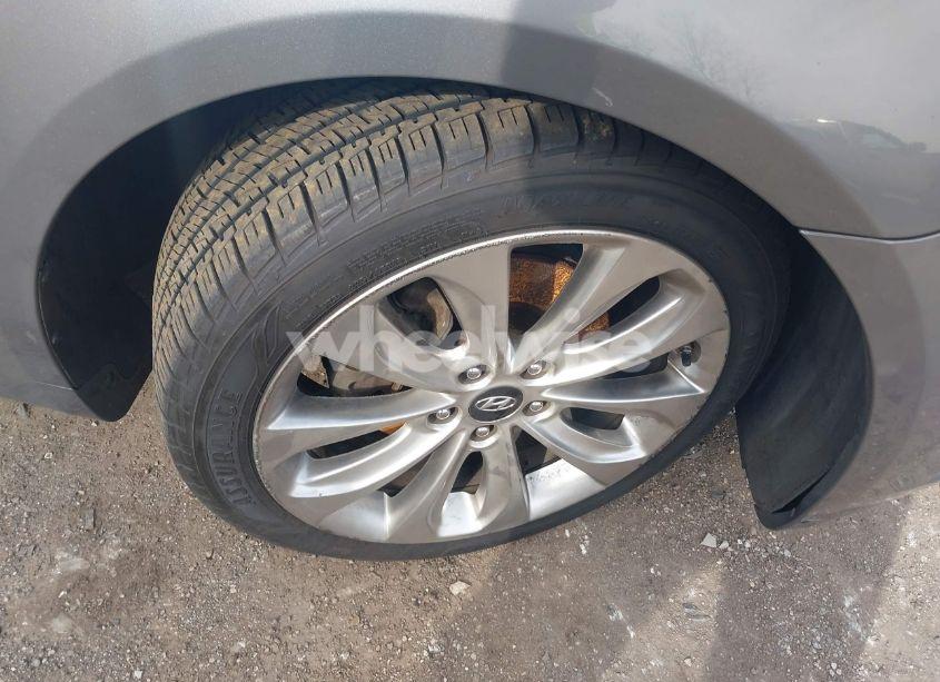 Photo 12 of 2013 Hyundai Sonata SE (VIN 5NPEC4AC2DH740378)