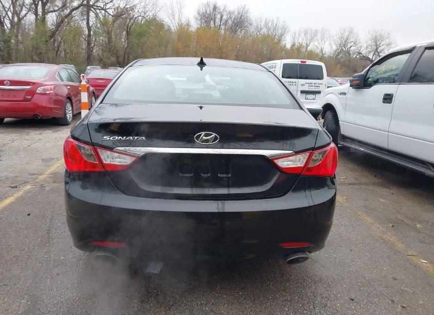 Photo 16 of 2013 Hyundai Sonata SE (VIN 5NPEC4AC2DH775826)