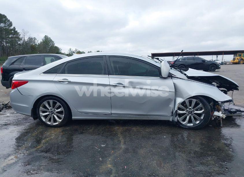 Photo 14 of 2013 Hyundai Sonata SE (VIN 5NPEC4AC2DH806248)