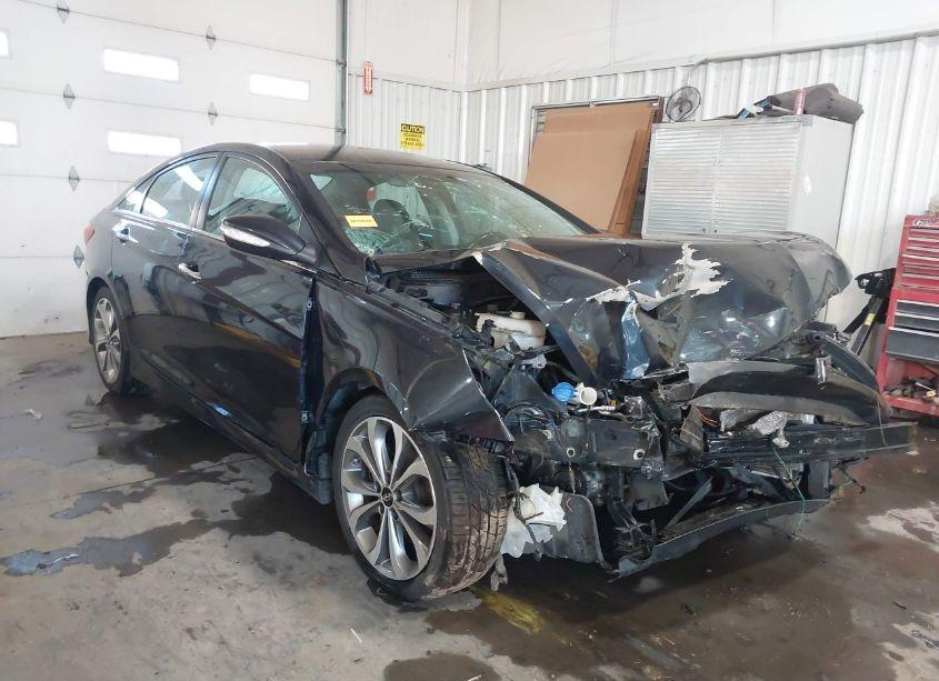 2014 Hyundai Sonata SE (VIN 5NPEC4AC2EH812763) main photo