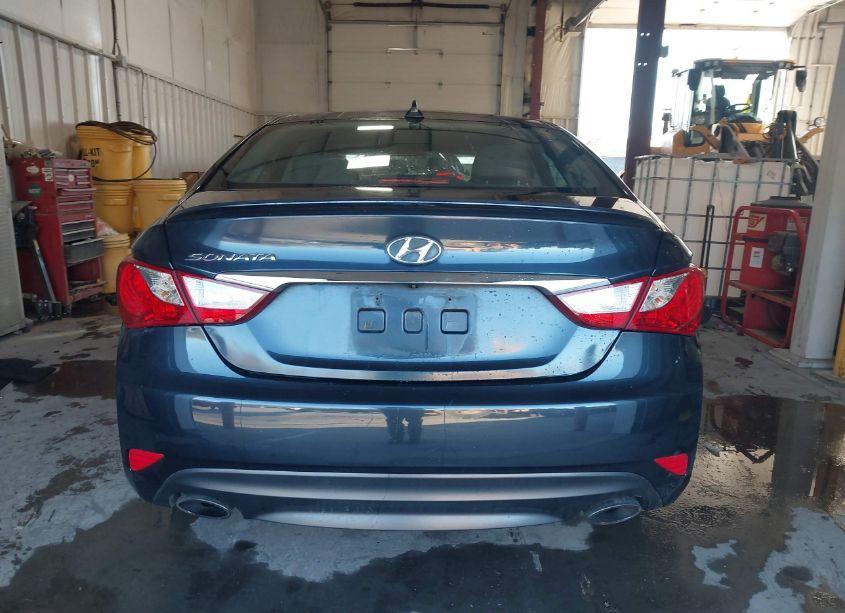 Photo 16 of 2014 Hyundai Sonata SE (VIN 5NPEC4AC2EH812763)