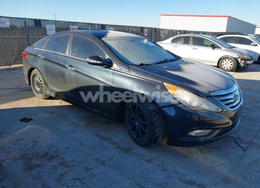 2014 Hyundai Sonata SE (VIN 5NPEC4AC2EH820779) main photo