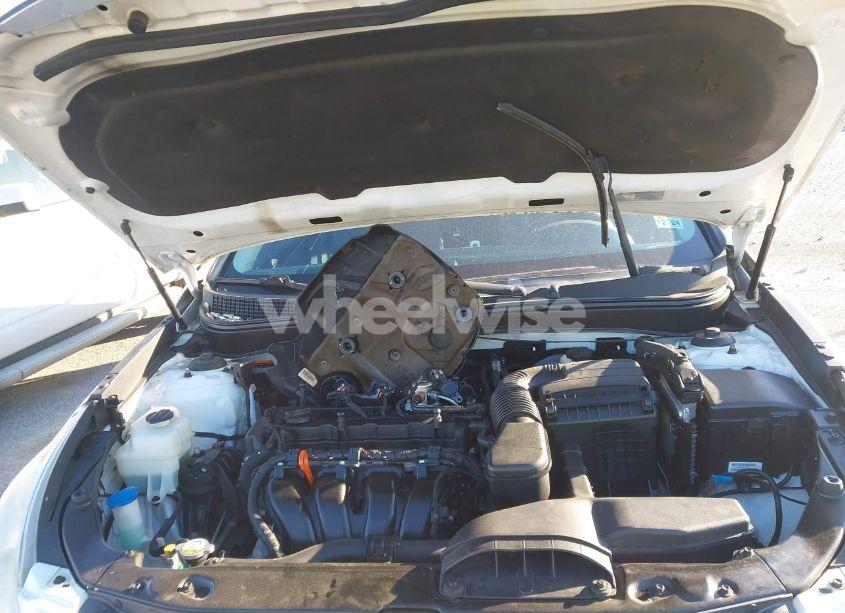 Photo 10 of 2014 Hyundai Sonata SE (VIN 5NPEC4AC2EH906674)