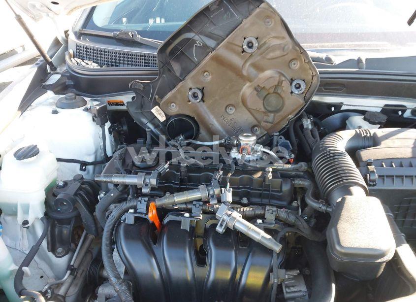 Photo 6 of 2014 Hyundai Sonata SE (VIN 5NPEC4AC2EH906674)