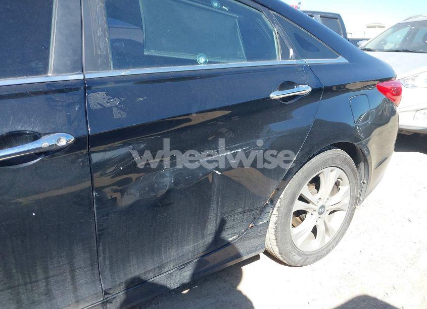 Photo 13 of 2011 Hyundai Sonata LIMITED (VIN 5NPEC4AC3BH000500)