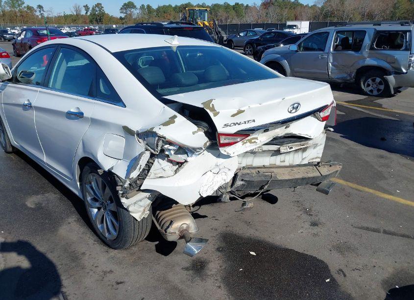 Photo 18 of 2011 Hyundai Sonata SE (VIN 5NPEC4AC3BH054721)