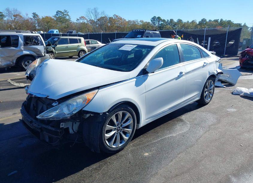 Photo 2 of 2011 Hyundai Sonata SE (VIN 5NPEC4AC3BH054721)