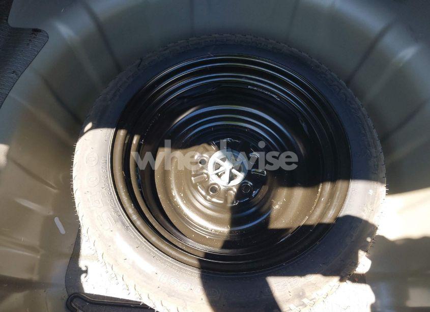 Photo 12 of 2011 Hyundai Sonata LIMITED (VIN 5NPEC4AC3BH106087)