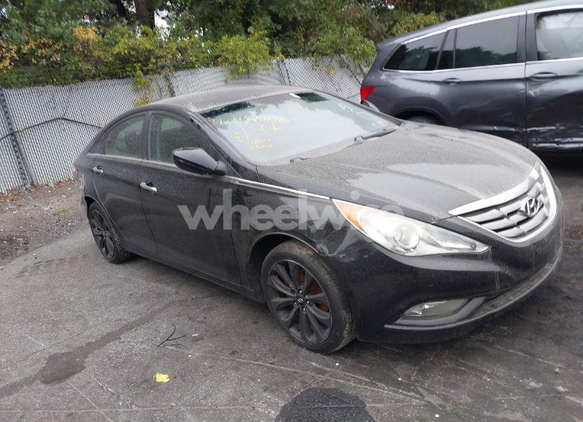 2011 Hyundai Sonata SE (VIN 5NPEC4AC3BH137632) main photo