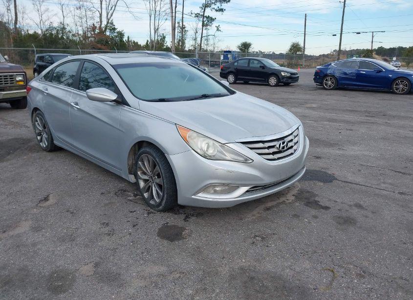 2011 Hyundai Sonata SE (VIN 5NPEC4AC3BH138019) main photo