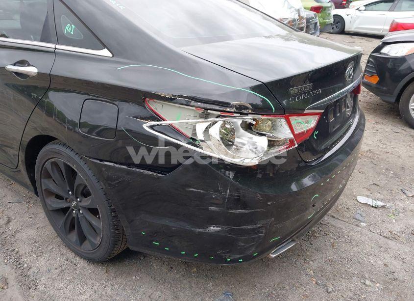 Photo 6 of 2011 Hyundai Sonata SE (VIN 5NPEC4AC3BH155693)