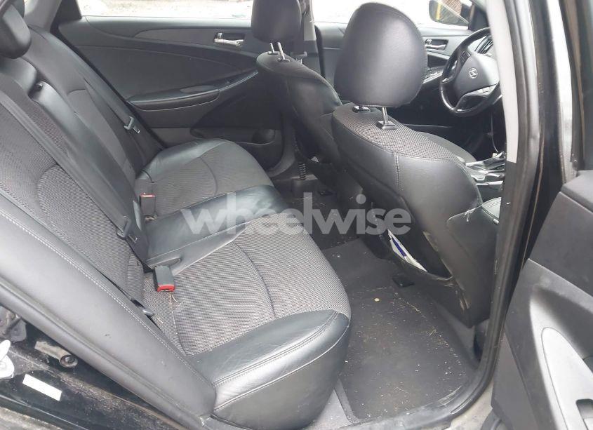 Photo 8 of 2011 Hyundai Sonata SE (VIN 5NPEC4AC3BH155693)