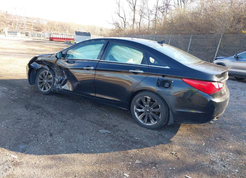 Photo 3 of 2011 Hyundai Sonata SE (VIN 5NPEC4AC3BH170954)