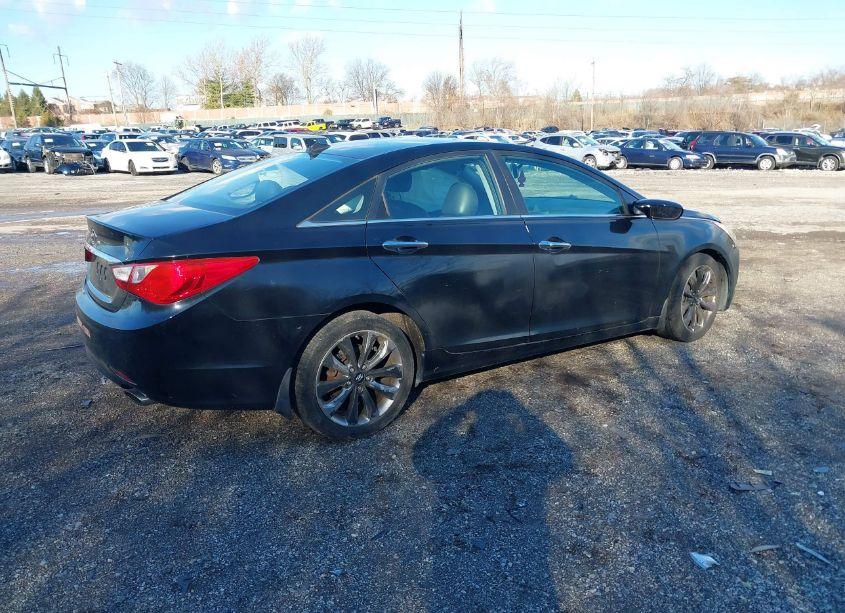 Photo 4 of 2011 Hyundai Sonata SE (VIN 5NPEC4AC3BH170954)
