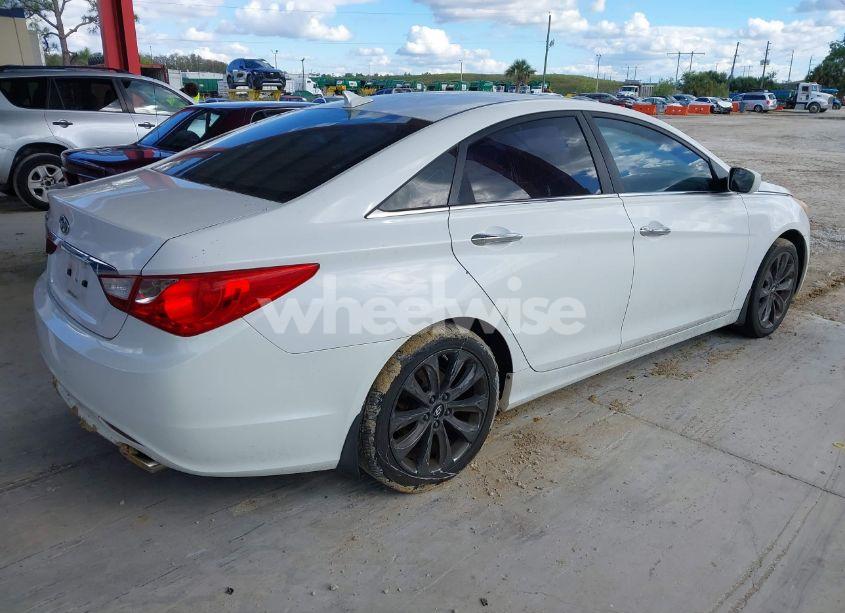 Photo 4 of 2011 Hyundai Sonata SE (VIN 5NPEC4AC3BH180349)