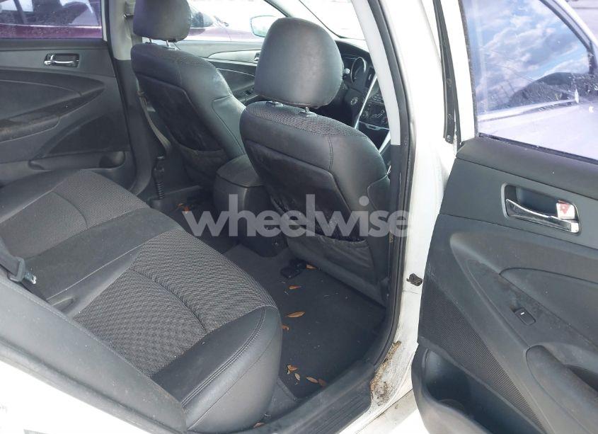 Photo 8 of 2011 Hyundai Sonata SE (VIN 5NPEC4AC3BH180349)