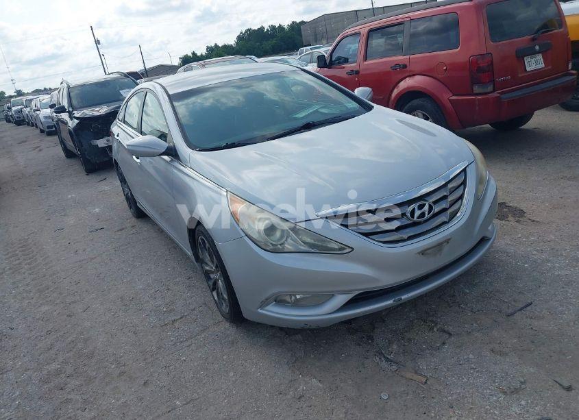 2011 Hyundai Sonata SE (VIN 5NPEC4AC3BH230361) main photo